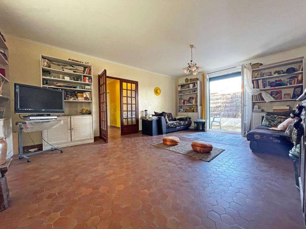 Maison à VILLAMBLARD