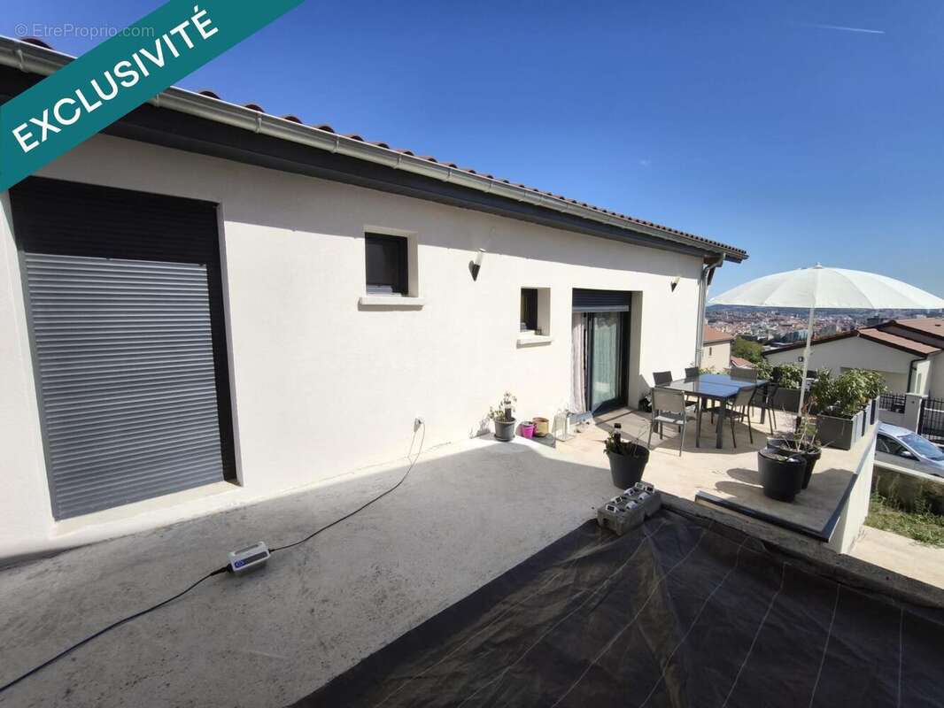 Photo 2 - Maison à SAINT-ETIENNE