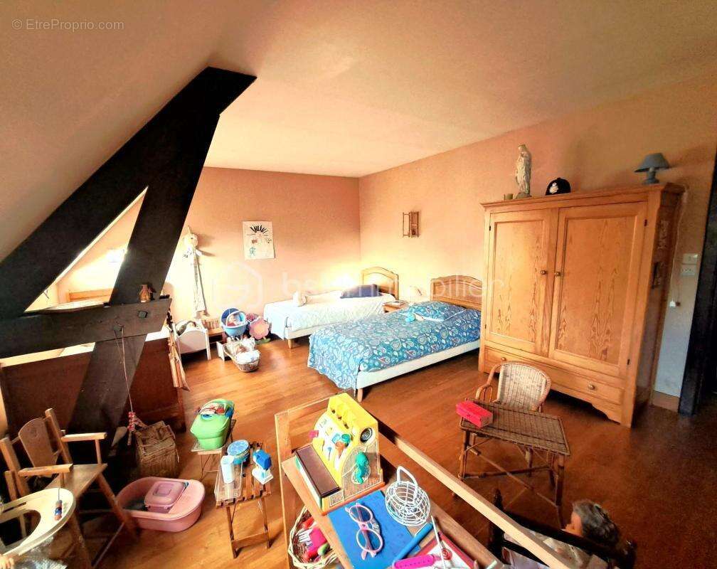 Maison à SAINT-LANGIS-LES-MORTAGNE