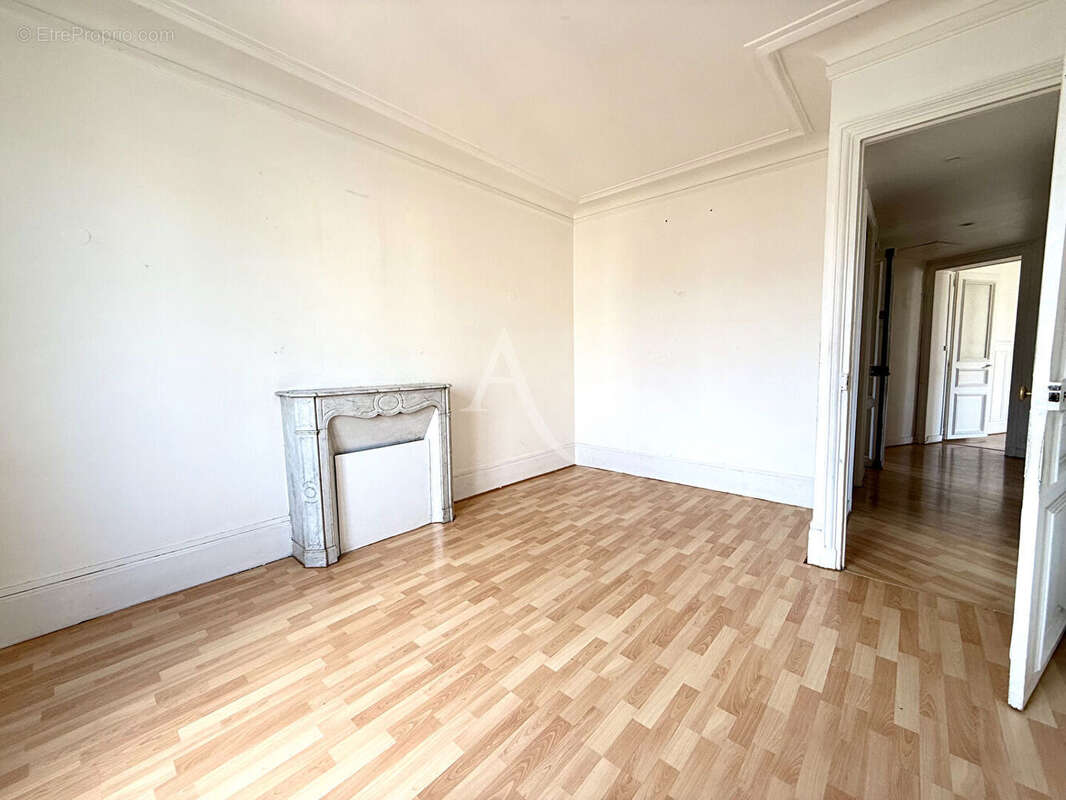 Appartement à VILLEMOMBLE