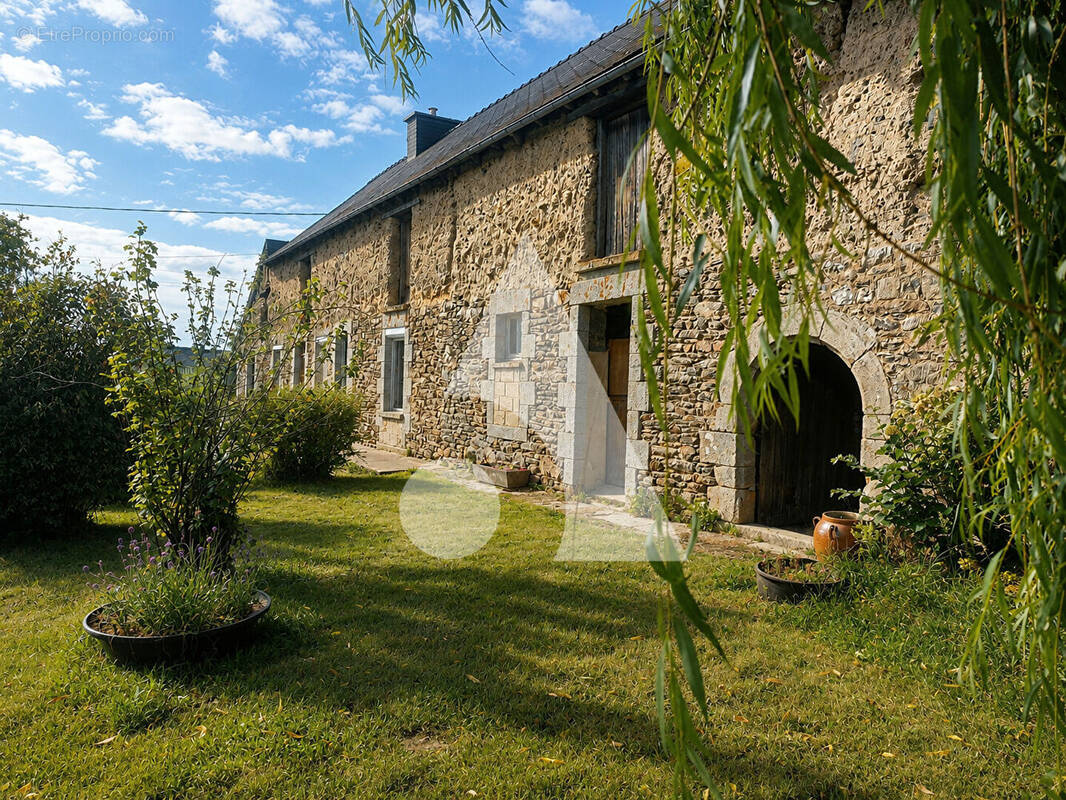 Maison à LANRELAS
