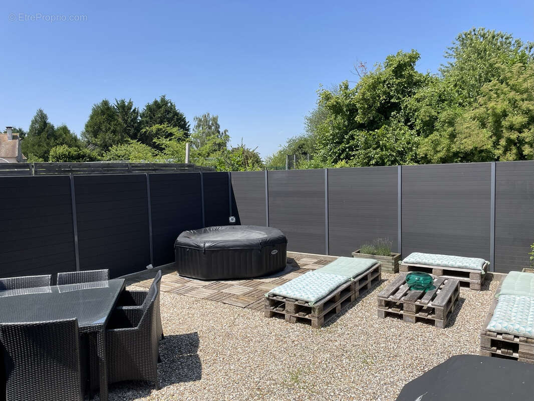 Maison à ARNOUVILLE-LES-MANTES