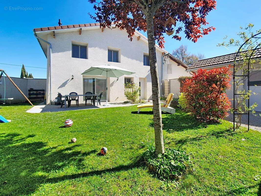 Maison à COMMUNAY