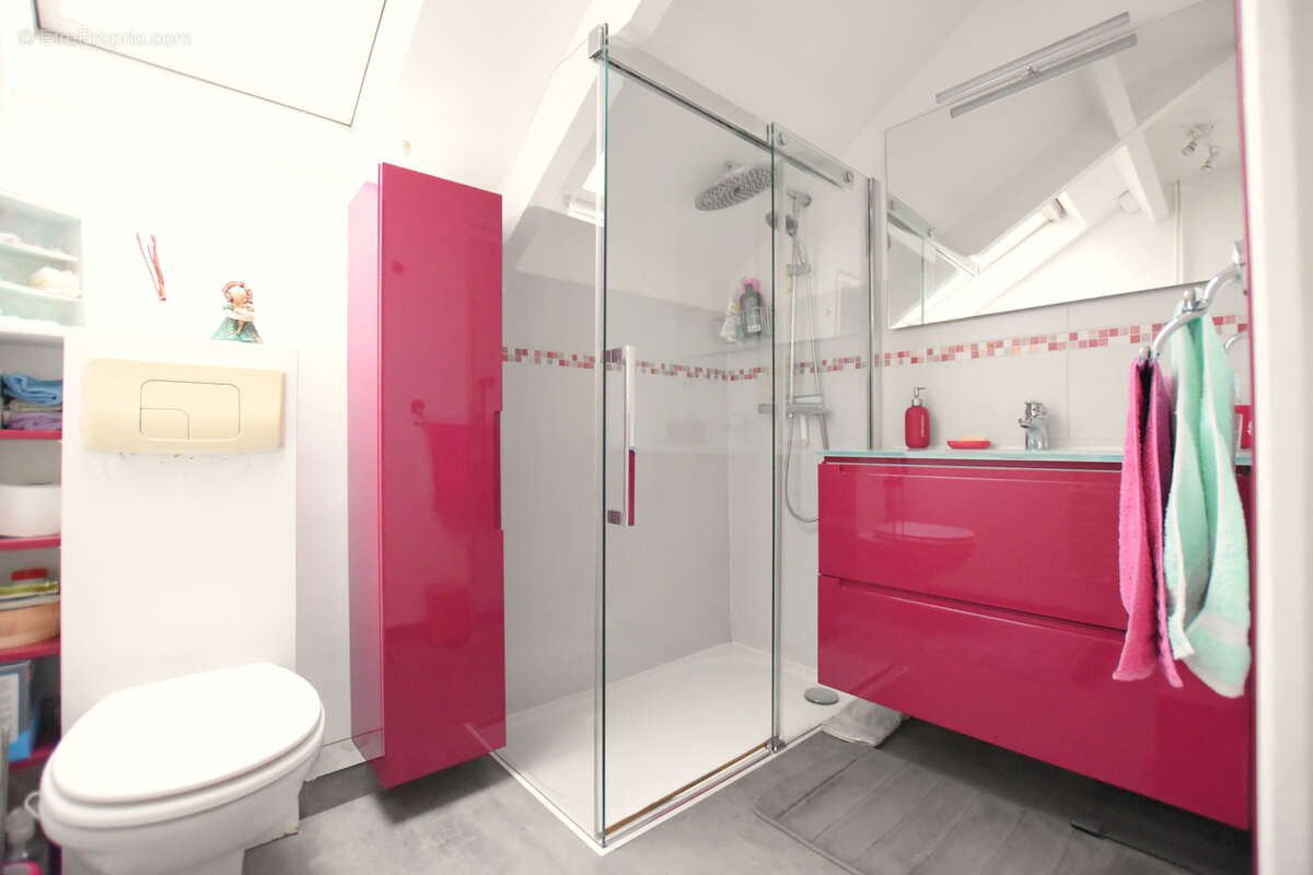 Maison à LES ESSARTS-LE-ROI