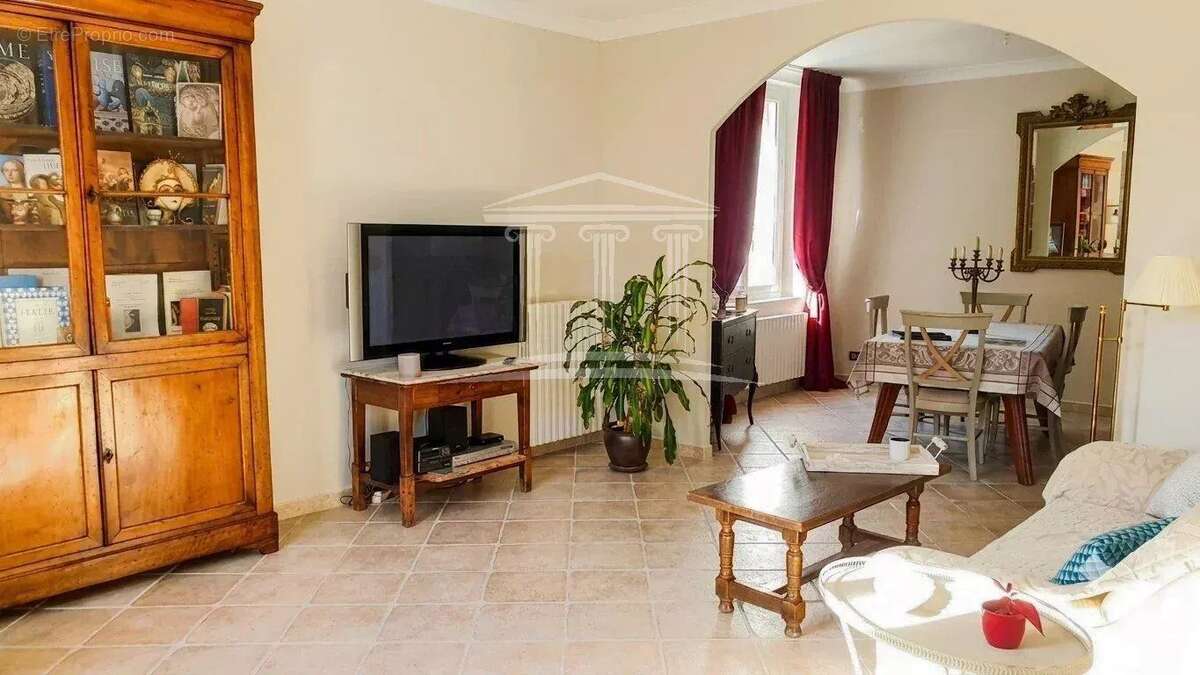 Maison à SORGUES