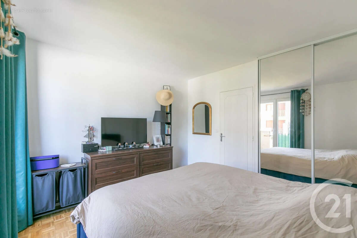 Appartement 71 m² à Saint-Maur-Des-Fosses  - photo 10
