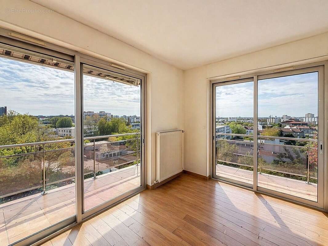 Appartement à MAISONS-ALFORT