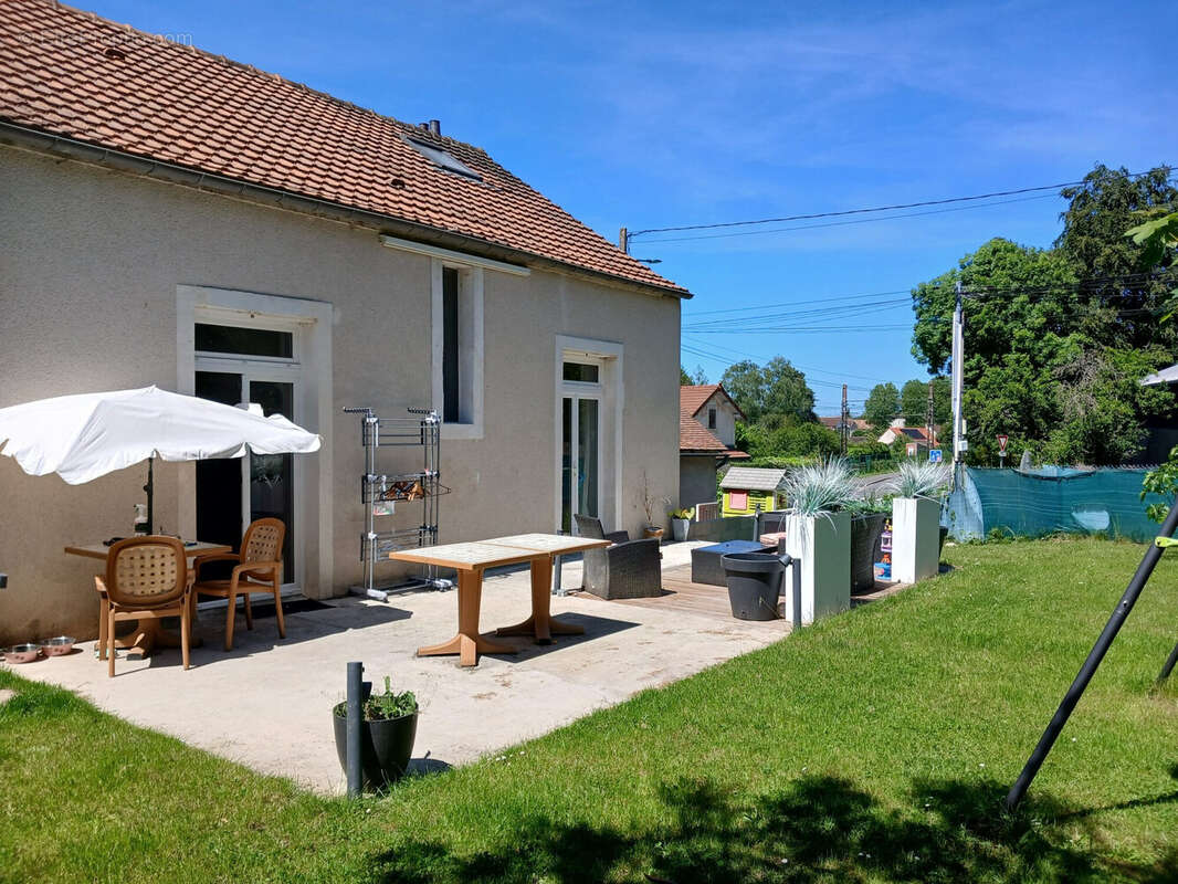 Maison 100 m² à Hericy  - photo 3