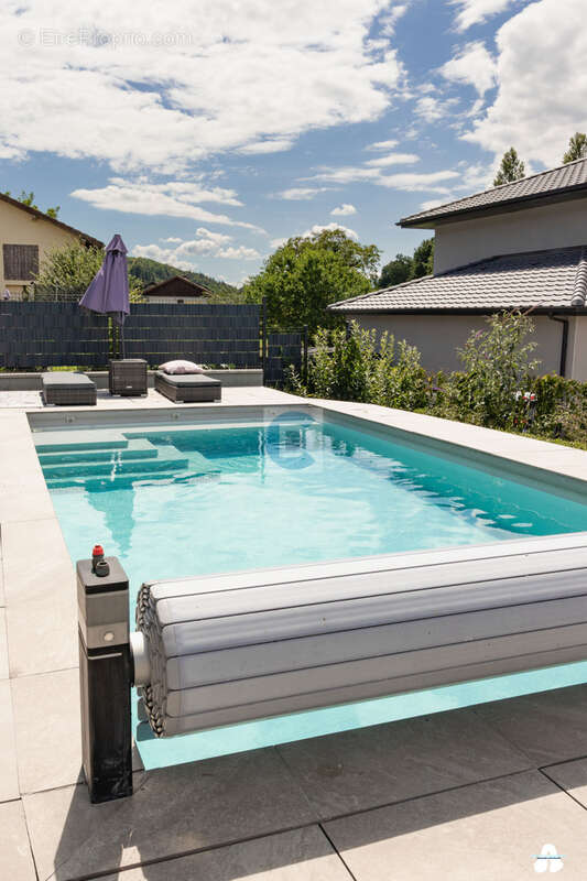 Maison récente 2022 avec piscine   3 chambres   Garage   Cranves-Sales - photo 3