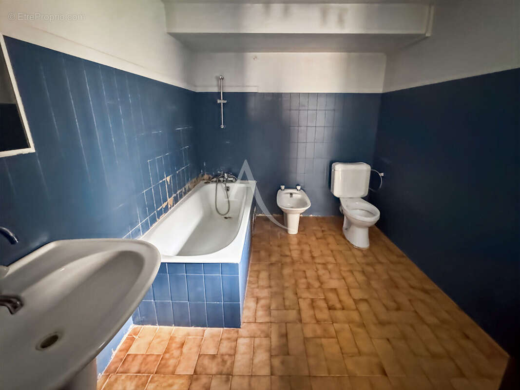 Maison à VIRE-SUR-LOT