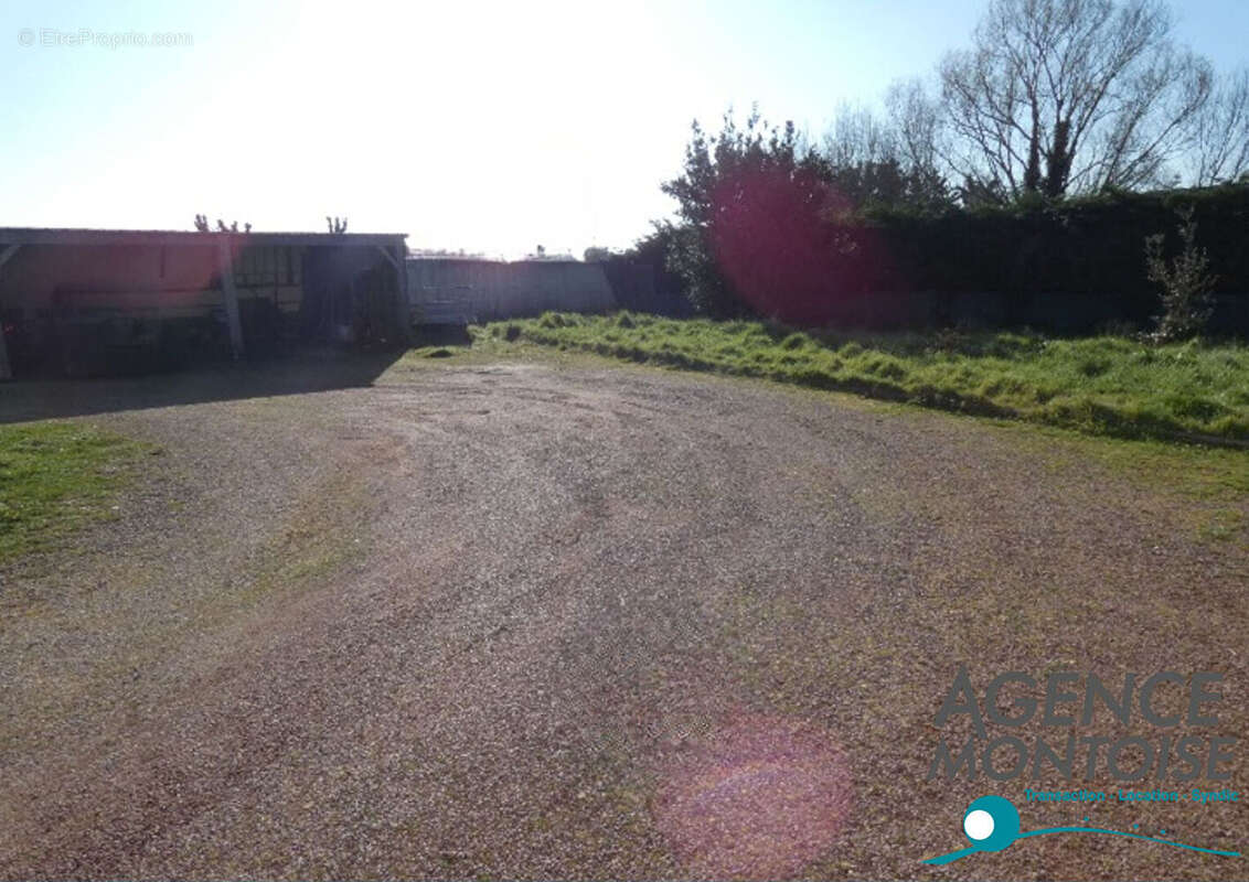 Terrain à NOTRE-DAME-DE-MONTS