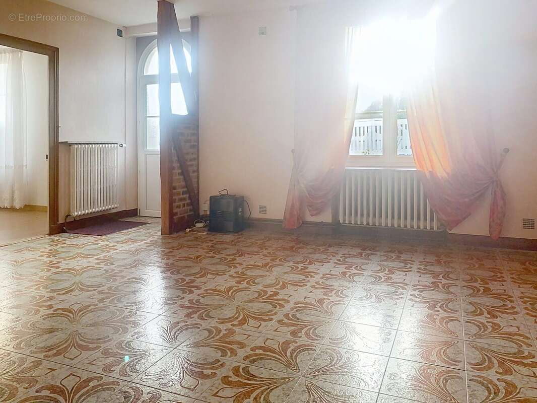 Maison à LA MEMBROLLE-SUR-CHOISILLE