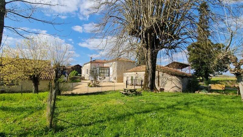 Maison à PENNE-D'AGENAIS