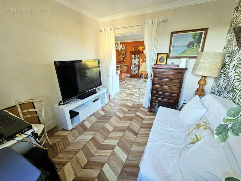 Appartement à SAINT-CYR-SUR-LOIRE