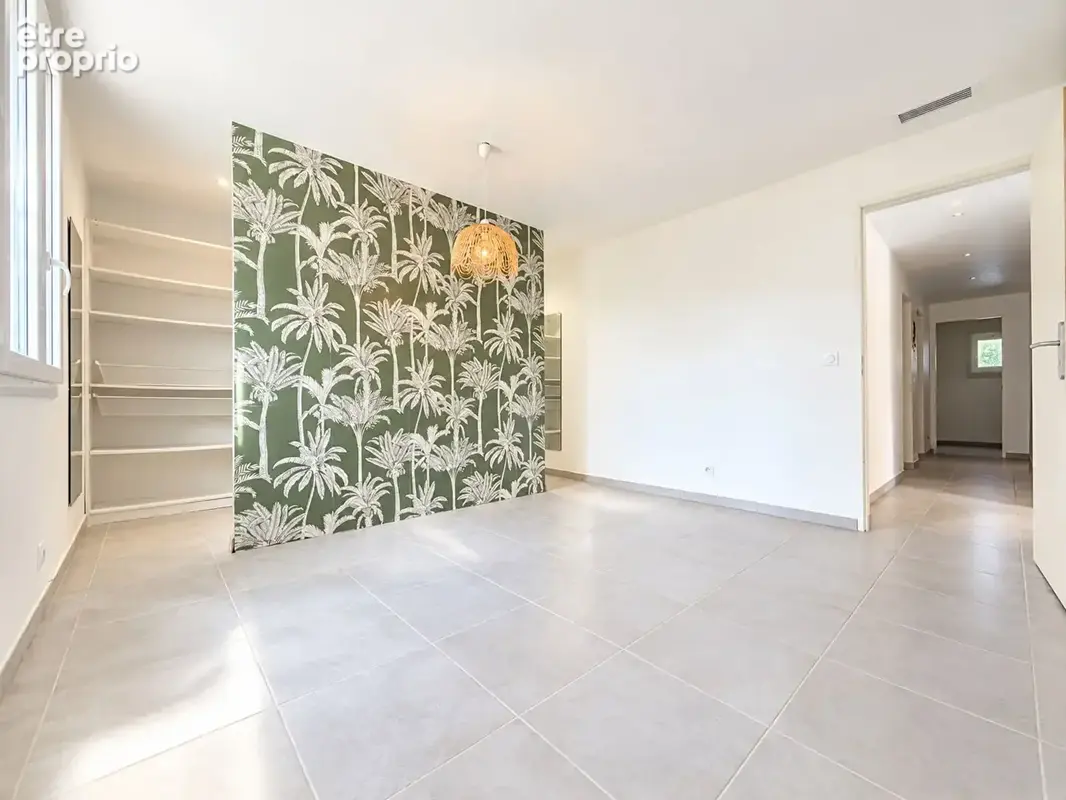 T4 avec grand jardin aménagé, dépendance et stationnements ! - photo 4
