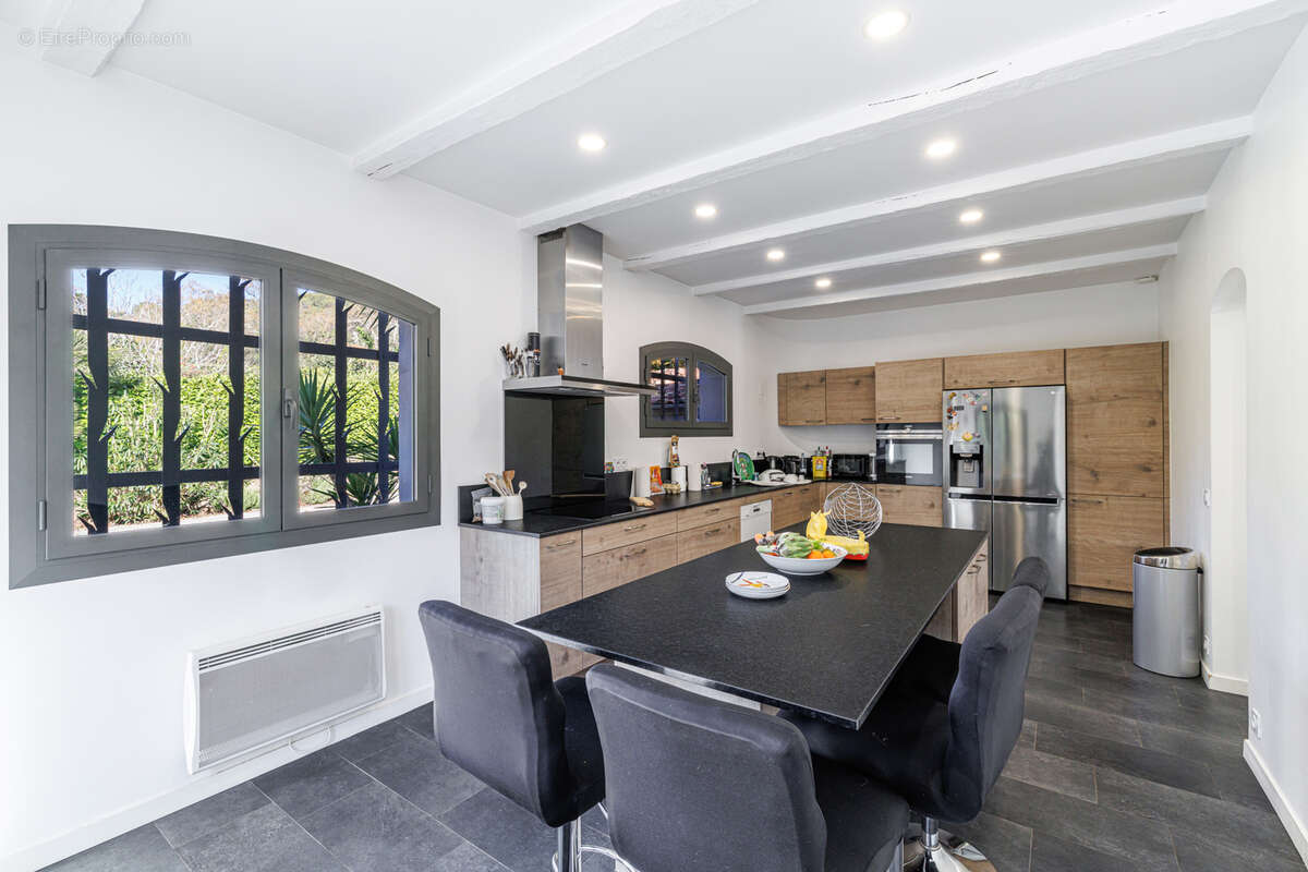 Maison à LA COLLE-SUR-LOUP