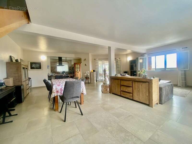 Maison à SAINT-DENIS