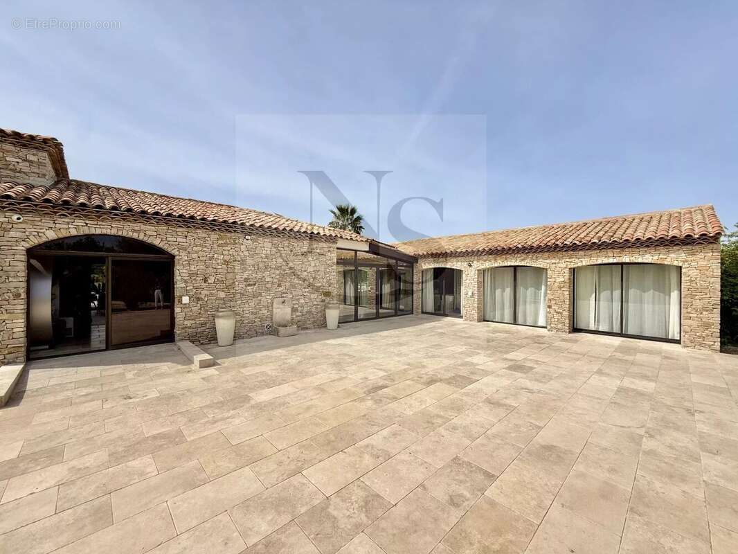 Maison à AIX-EN-PROVENCE