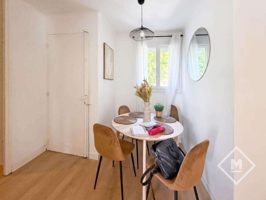 Appartement à MARSEILLE-9E