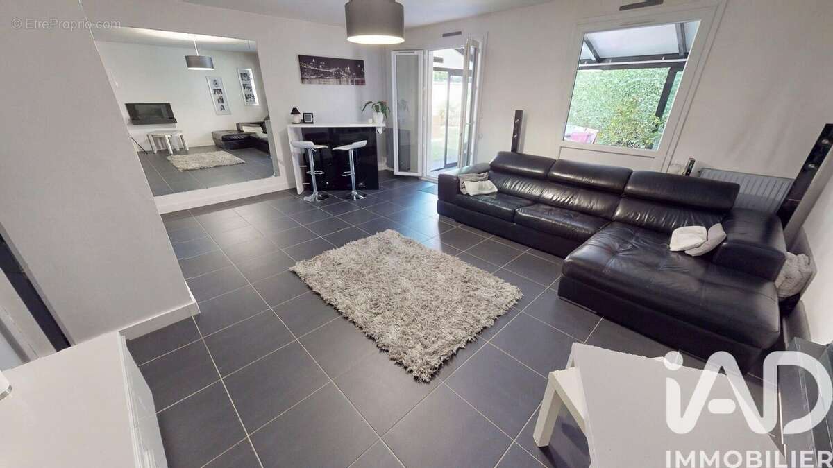 Photo 9 - Maison à VERT-SAINT-DENIS