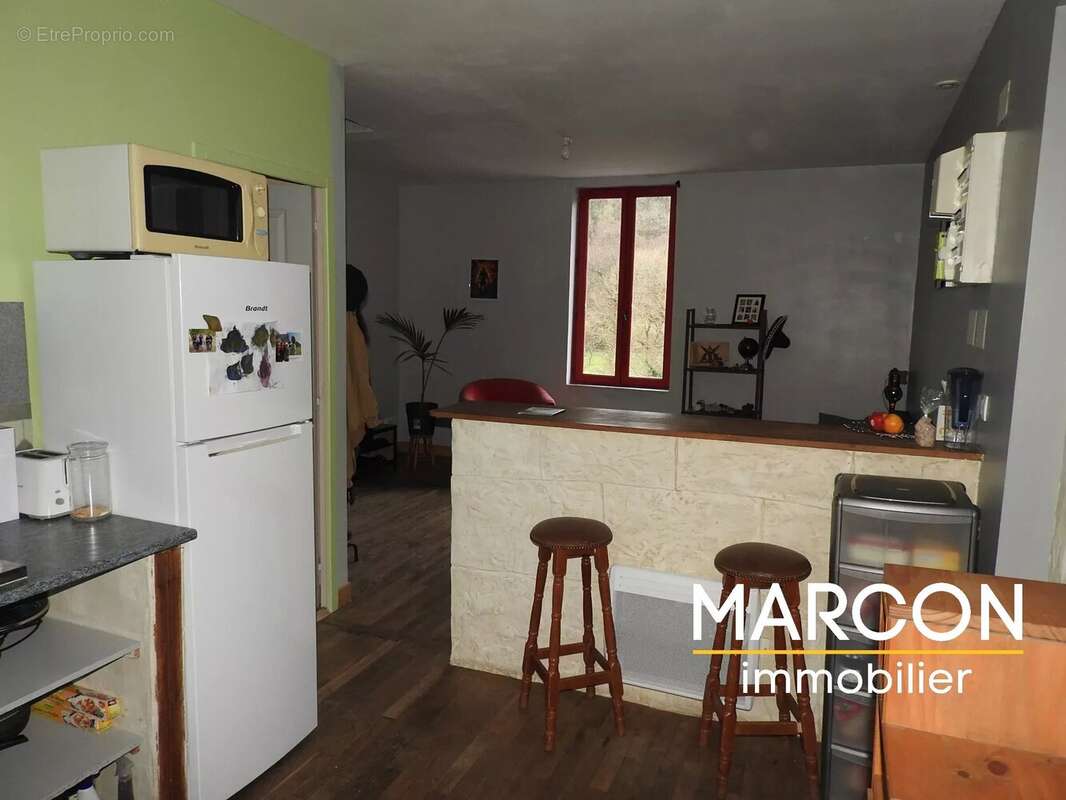 Maison à MOUTIER-ROZEILLE