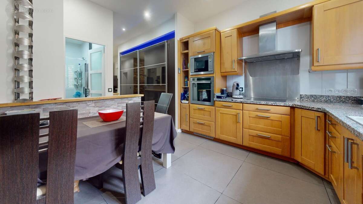 Appartement à OULLINS