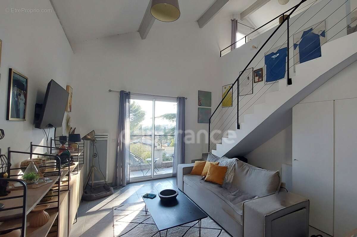 Appartement à vendre 3 pièces VILLENEUVE LES AVIGNON (30) - photo 15