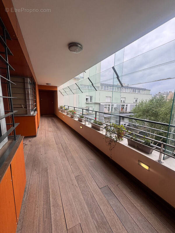 Appartement à PARIS-19E