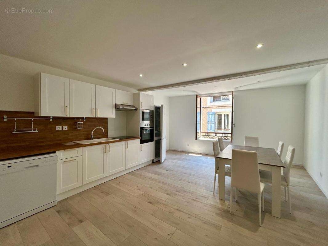Maison 320 m² à Volonne  - photo 6