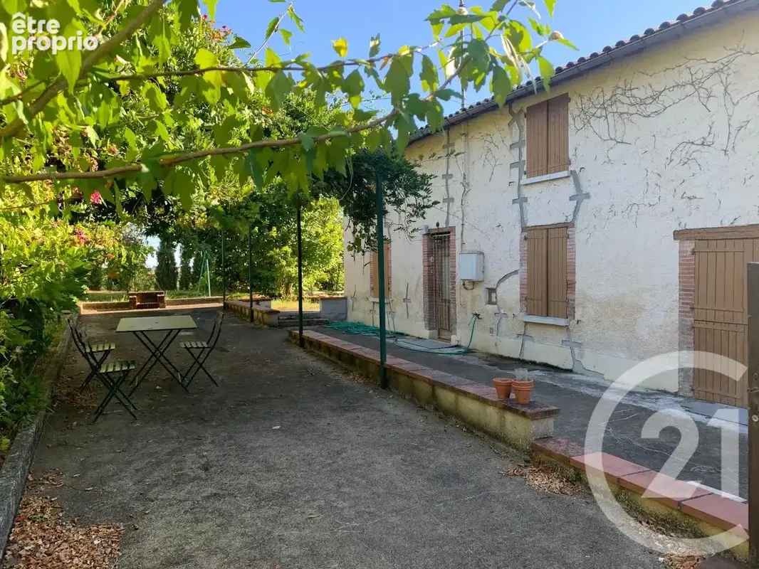 Maison à GRAZAC