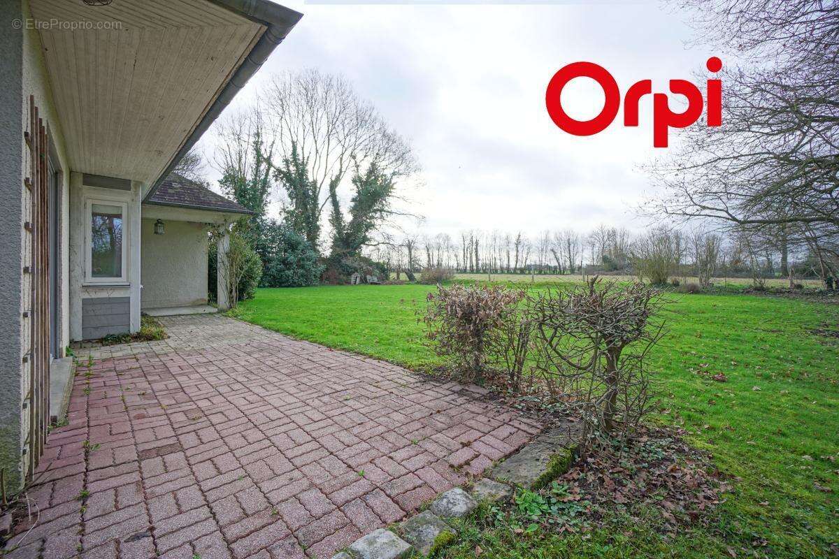 Maison 5 pièces 110 m² proche de BERNAY - photo 17