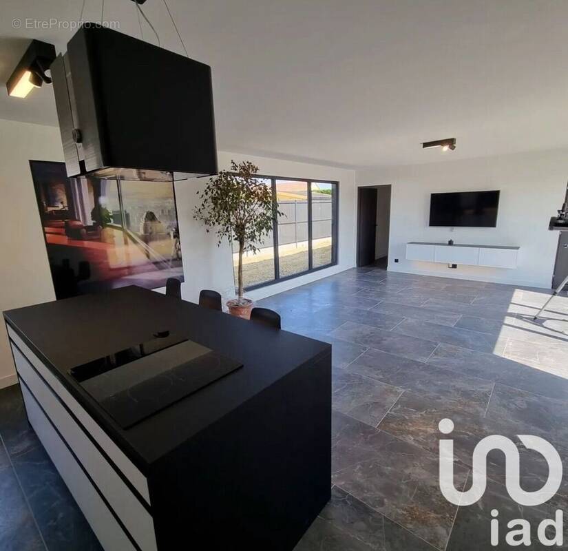 Photo 1 - Maison à TROUY