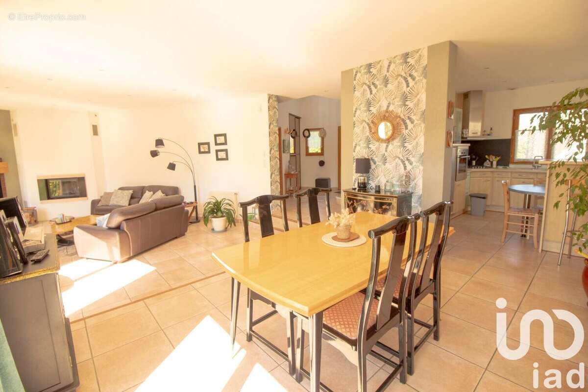 Photo 6 - Maison à LA QUEUE-LES-YVELINES