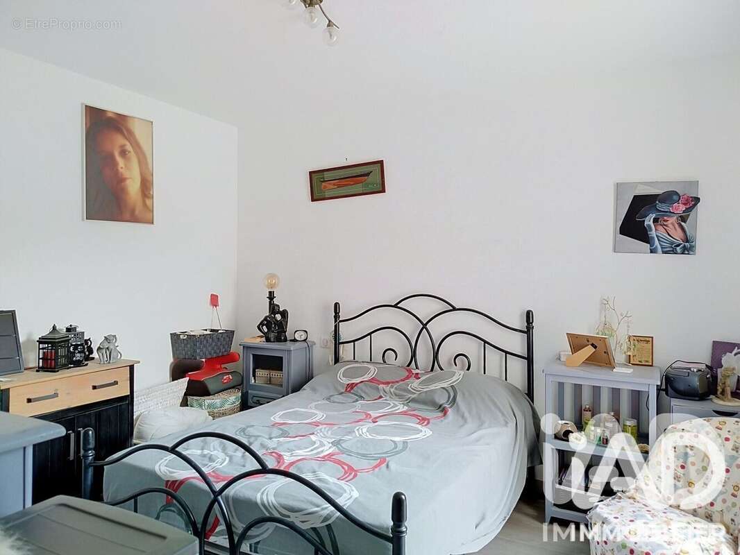 Maison 141 m² à La Ville-Es-Nonais  - photo 7