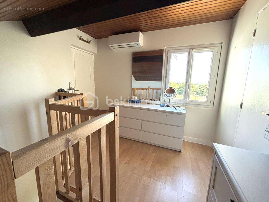 Maison à COURANCES