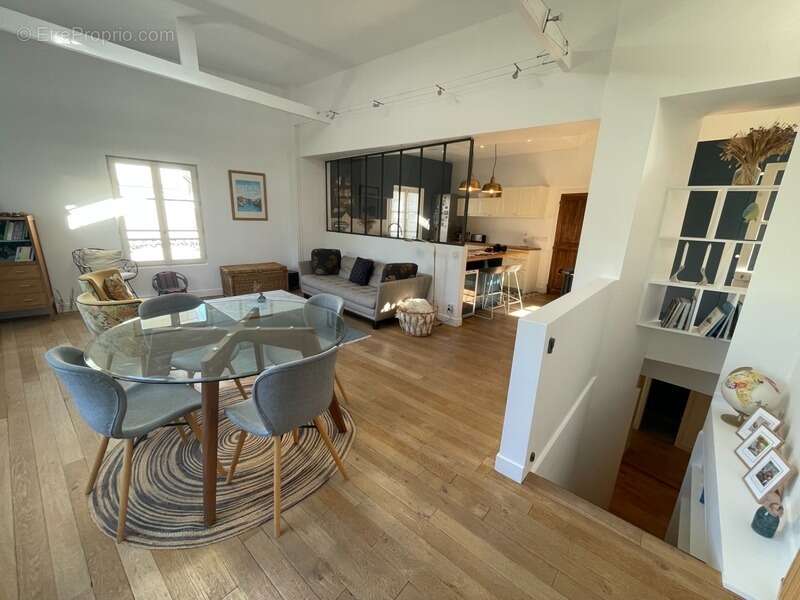 Maison à LA CELLE-SAINT-CLOUD