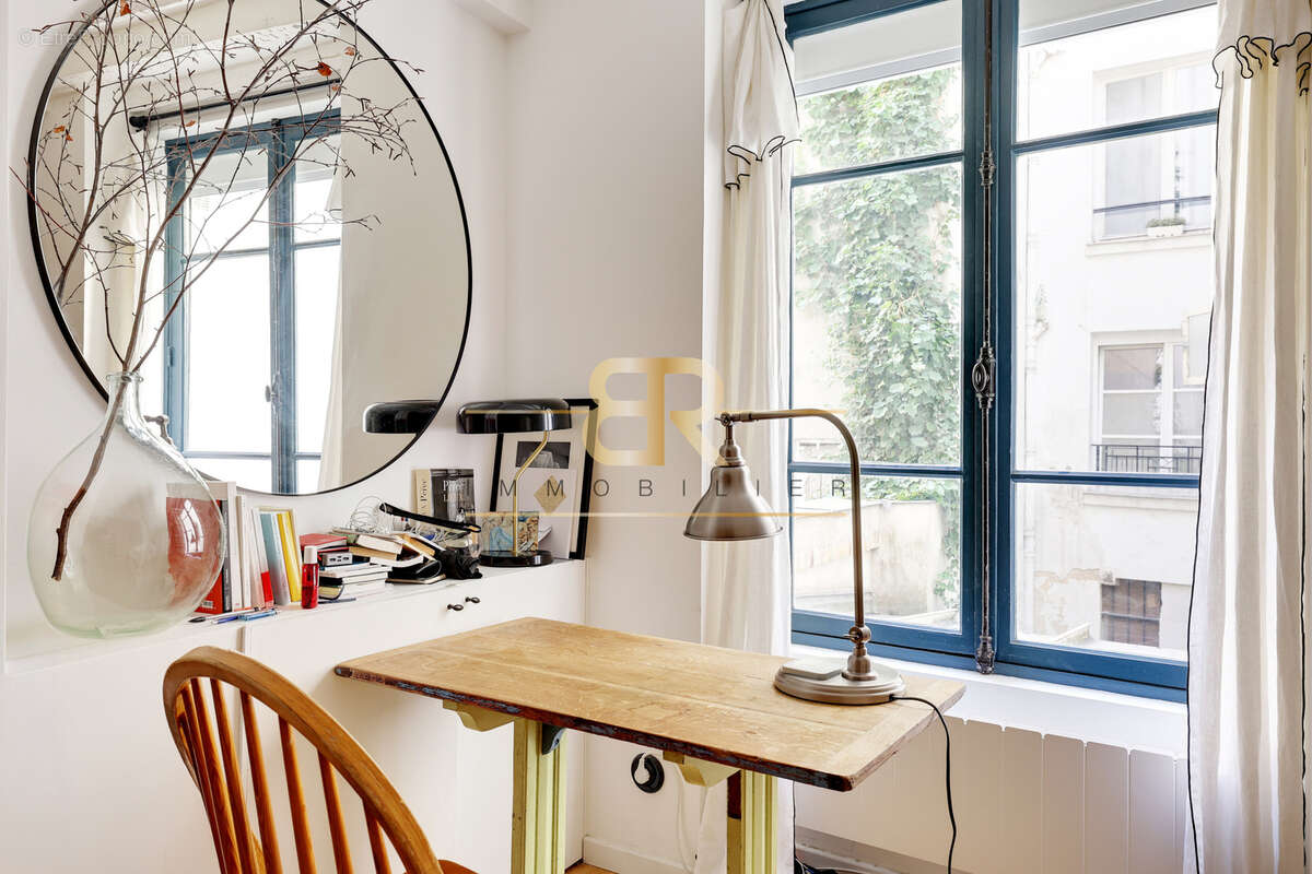 Haut-marais - rue des gravilliers / refait par architecte - charme de l'ancien / calme - photo 10