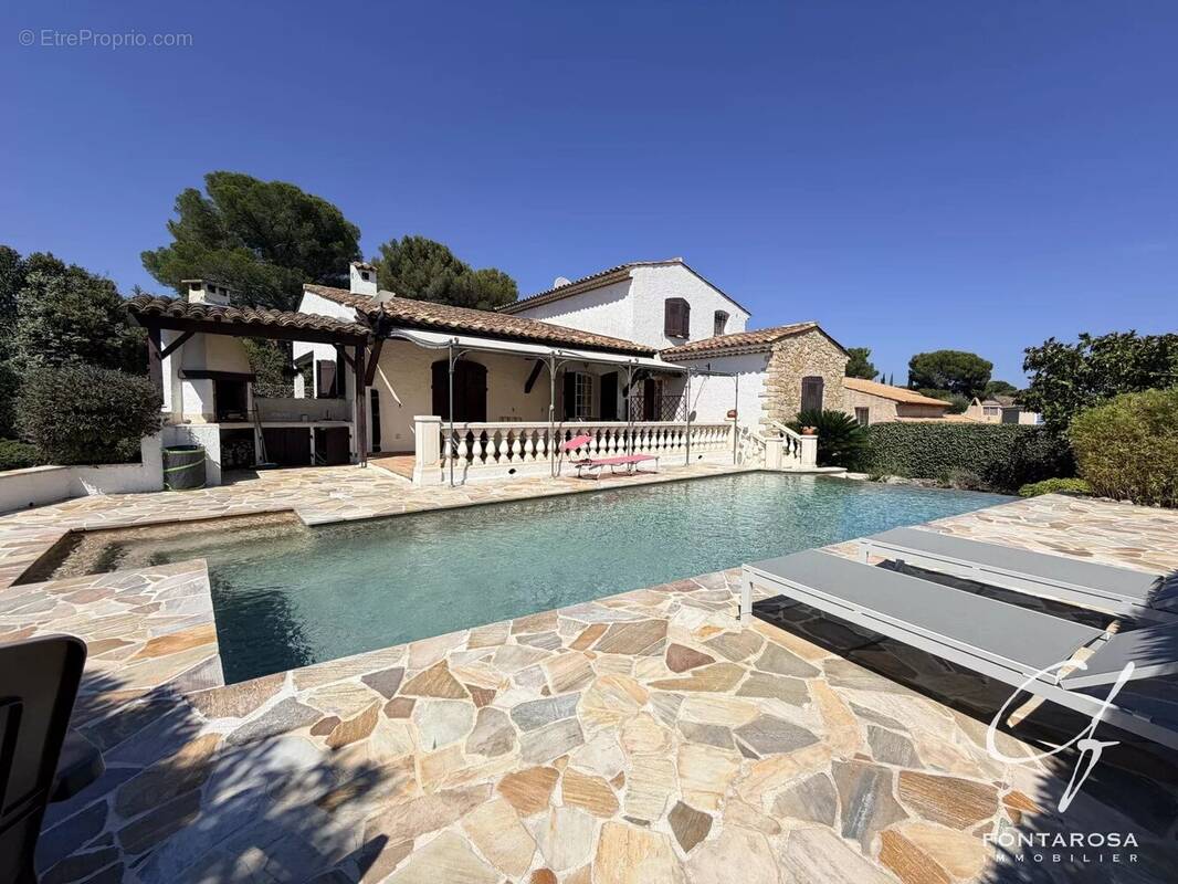 Maison à SAINT-RAPHAEL