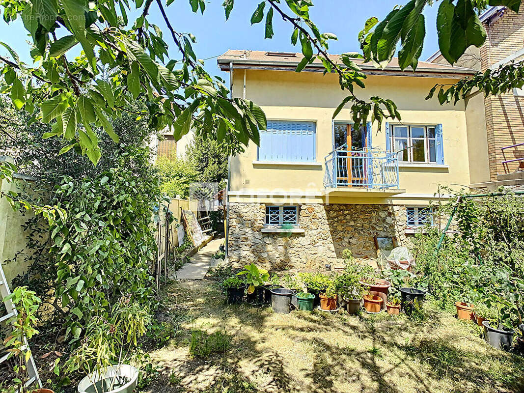 Maison à CHAMPIGNY-SUR-MARNE