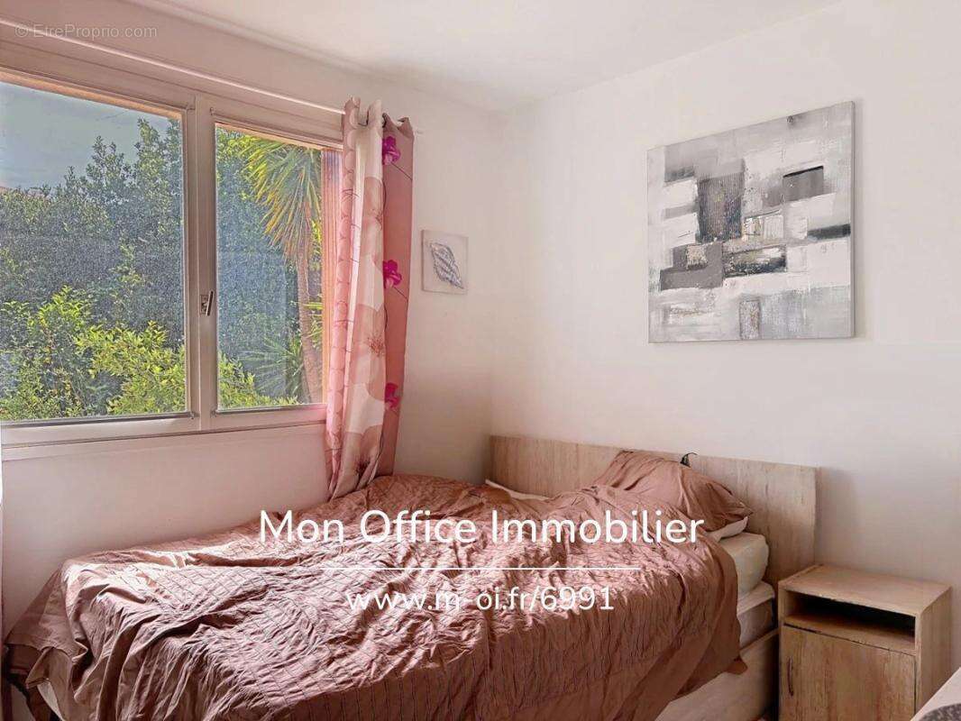 Référence : 6991-les. - appartement rénové proche centre en rez de chaussée à cavalaire sur mer - photo 11