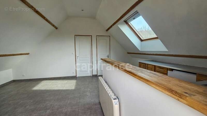 Appartement à SACLAS