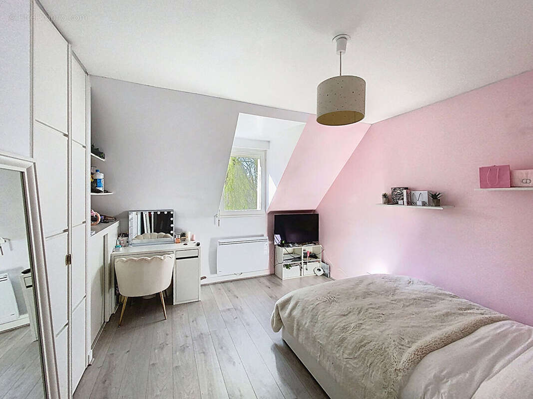 Maison à FEUCHEROLLES