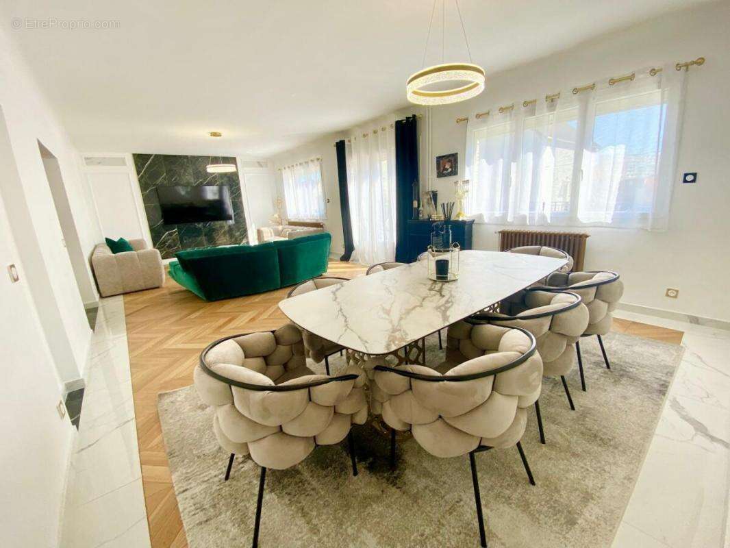 Maison à BONNEUIL-SUR-MARNE