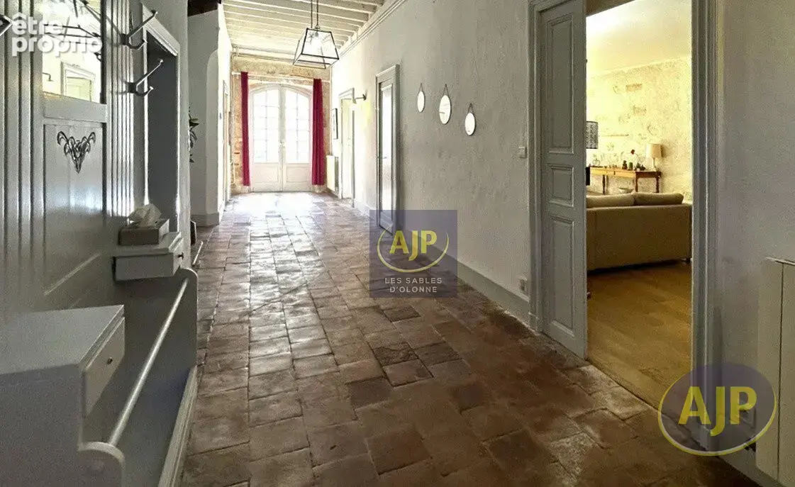 AGEN, Maison de caractère au coeur du village  de LAYRAC, 320 m² habitables - photo 6