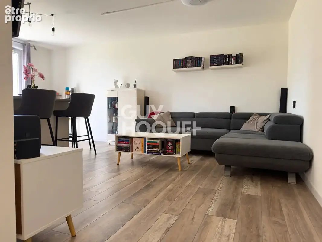 Coup de coeur ! t2 rénové avec piscine - photo 3
