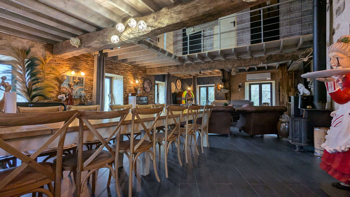 Appartement à L'ETANG-BERTRAND