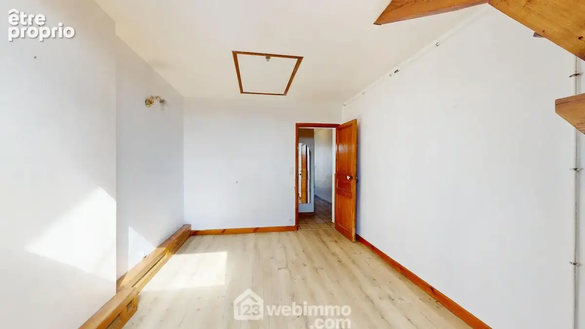 Appartement 3 pièces 65 m² à vendre à Noyon (60400) - photo 4
