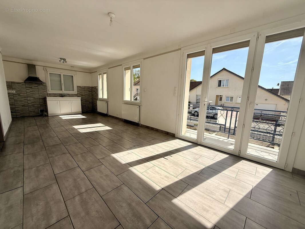 Maison à CLOYES-SUR-LE-LOIR