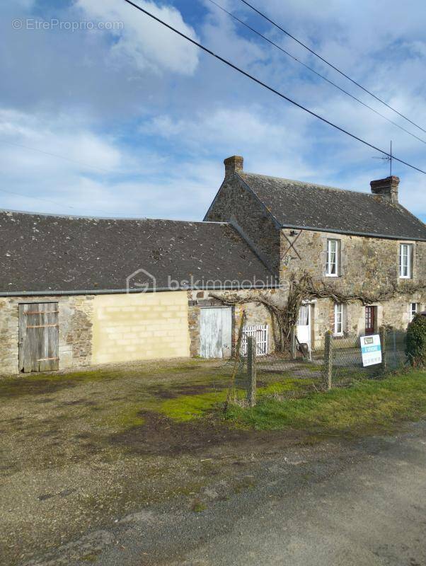 Maison à BAZOCHES-AU-HOULME
