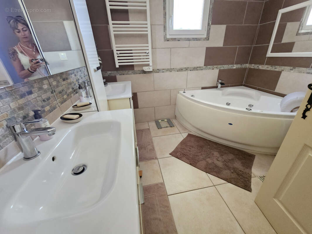 Maison à CLERMONT-L&#039;HERAULT